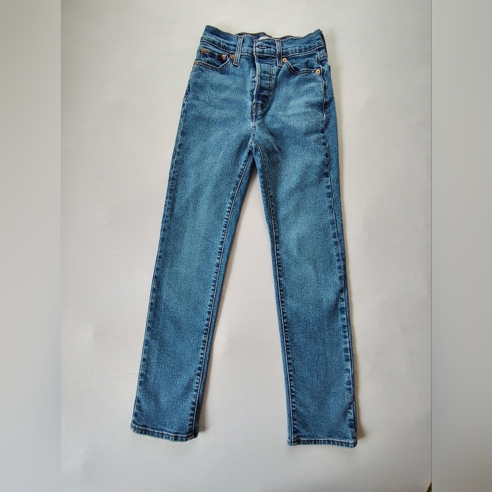 Levi's Wedgie Straight Classic Blue Women's Jeans Size W24 L28.